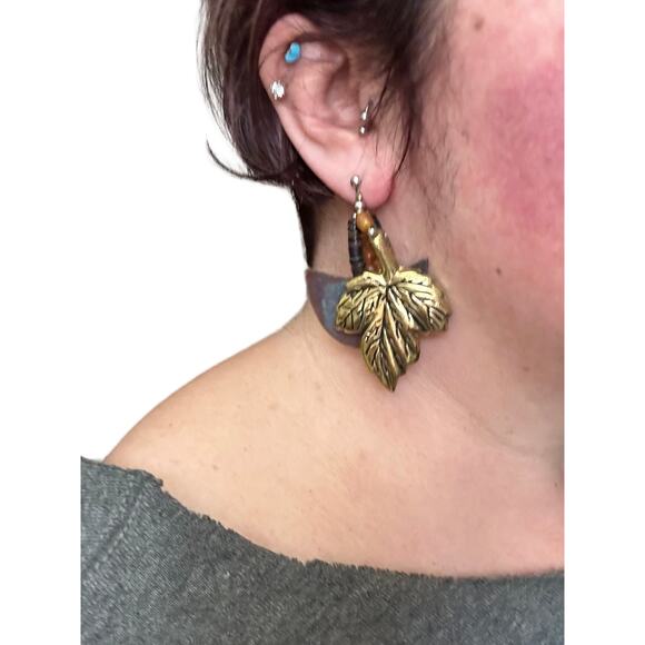 Vintage Leaf Mixed Media Post Dangle Earrings - Picture 6 of 7